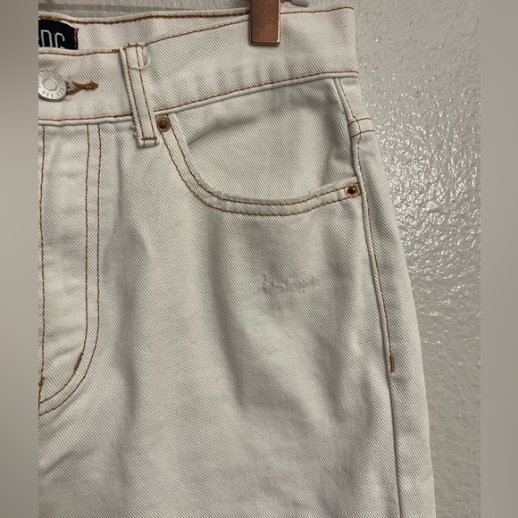 Urban Outfitters BDG Loose Straight Jean – Destroyed Ivory Denim - Picture 5 of 11